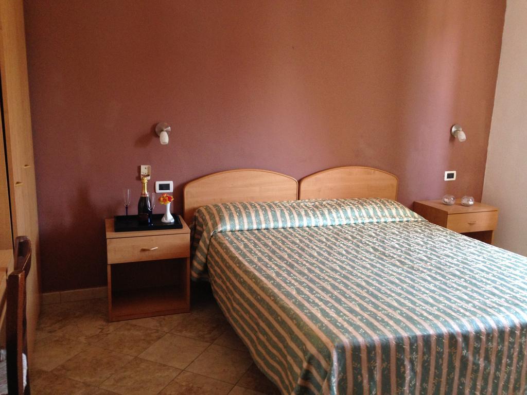 Hotel Belvedere لامبيدوزا الغرفة الصورة